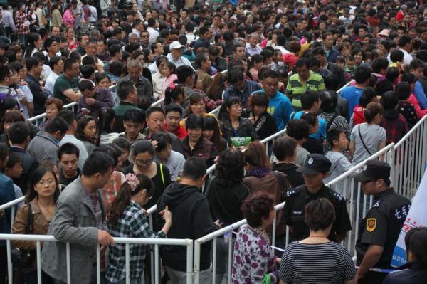 Panic Buying In China (Photo 1)