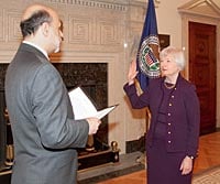 Janet-Yellen-Ben-Bernanke-Swearing-In