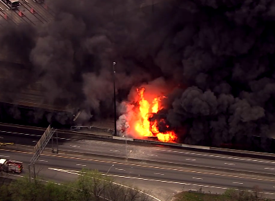 “State of Emergency, the Entire Bridge Is Compromised”: The Moment a Burning Section of I-85 in Atlanta Collapsed