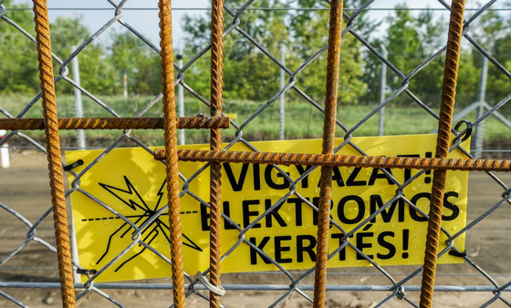 hungary-borderfence1