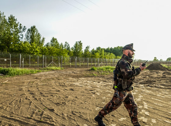 hungary-borderfence4