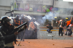 venezeula-riot-police-wikimedia