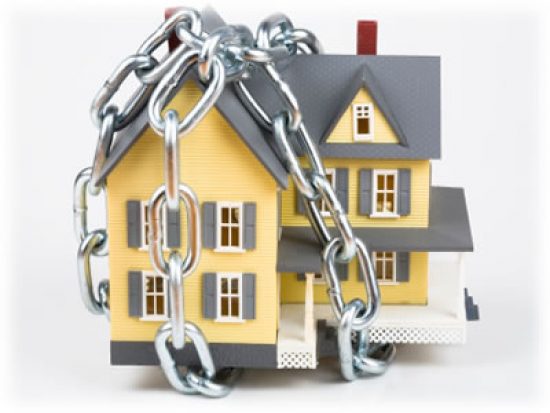 Foreclosure Wave Hits U.S. As Cost-Of-Living Crisis Squeezes Homeowners