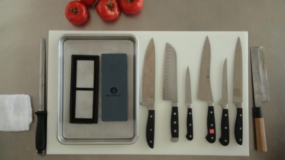 UK: Kitchen Knives Are Too Sharp! Filing Them Down Will Stop Stabbing Violence