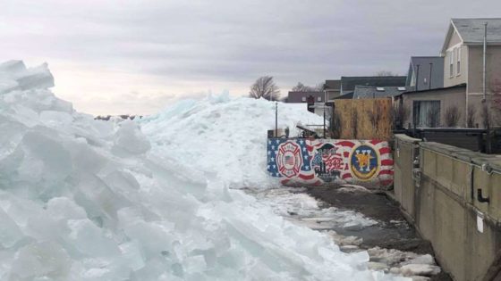 Massive Windstorm Spawns “ICE TSUNAMI” On Lake Erie