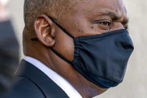 Fully Vaccinated Pentagon Chief Lloyd Austin Tests Positive For COVID