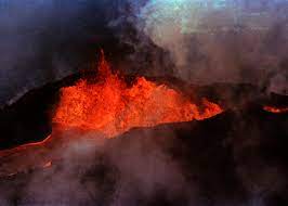 Hawaii’s Mauna Loa Volcano Has Begun Erupting