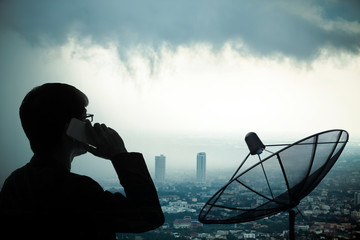 U.S. Ruling Class Members Issued Satellite Phones