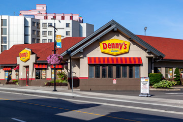 Economic Distress: Denny’s Is Closing 150 Restaurants Economic Distress: Denny’s Is Closing 150 Restaurants