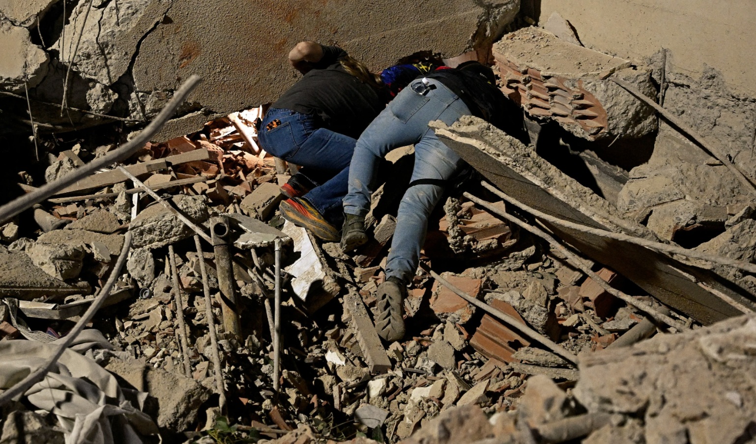 Twin Earthquakes Strike Venezuela